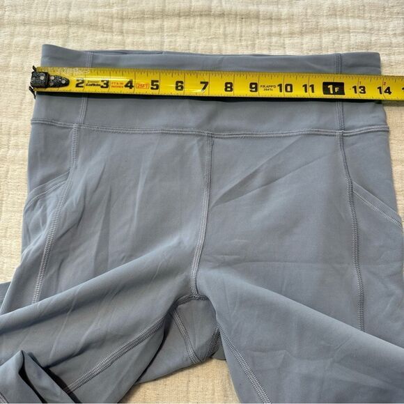 Lululemon Invigorate High-Rise Tight 25" Chambray pockets size 8 - Picture 11 of 14